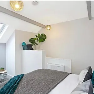  Guest house Cammell Staycation- Corporate & Executive Stays