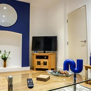 Aparthotel New- Modern 2br Wifi Sleep5 Centre